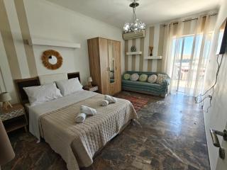 DINIKA'S luxury suites 1 - Mytilini - 8