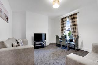 Perfect 4BR for Large Groups Sleeps 7 in Stanley - 2