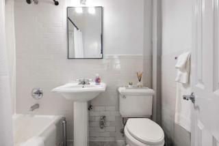 The Yorkville V Vibe 8836 - 1