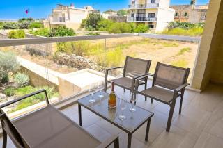 Pool And Sea - Modern Apart Sannat Gozo - Happy Rentals - 8