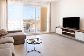 Pool And Sea - Modern Apart Sannat Gozo - Happy Rentals - 1