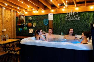 10-Acre Mountain Cabin – Hot Tub • Sauna • Dogs OK - 7