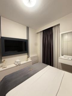 Luxury Garden Building Tirana Apartment 22nd Floor - 4