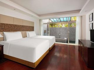 Grand Mercure & Spa Sanya Yalong Bay - Huayu Resort Hotel Enjoy a 20-minute massage session - Sanya - 3
