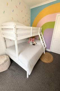 Cosy workers cottage in historic Dudley - 3