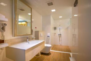 M Garden Business Hotel - Tainan - 1