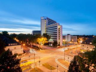 Webers Hotel im Ruhrturm Essen by Accor - Essen - 0