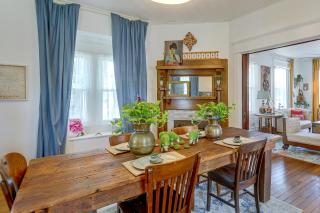 Shop, Dine, Explore Dtwn! Walkable Farmington Home - 7