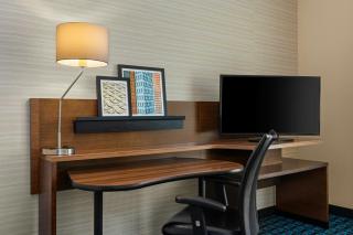 Fairfield by Marriott Inn & Suites Dayton Downtown - 1