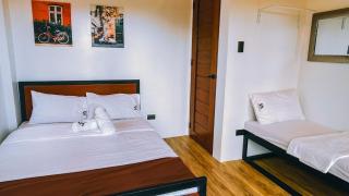 Modern Tropical Villa with pool near Tagaytay - 8