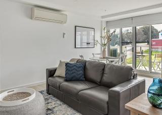 Salt 4 Getaway Luxury for 2 - 5