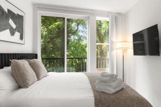Designer 2B2B Suite/Free Parking/Mins to DC - 4