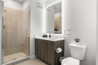 Designer 2B2B Suite/Free Parking/Mins to DC - 3