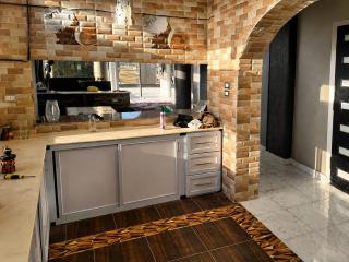 Apartment within a villa شقه بإطلاله بانوراميه علي حدائق داخل فيلا - 2