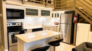 Modern 2-bedroom One Woodbrook Place Apartment! - 5