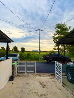 FIZI HOMESTAY KANGAR PERLIS- Sawah Padi-Free Wifi - 6
