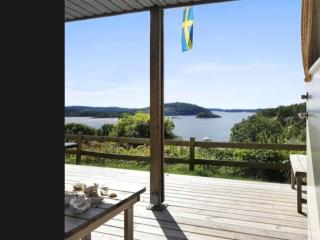 5 star holiday home in UDDEVALLA - 3