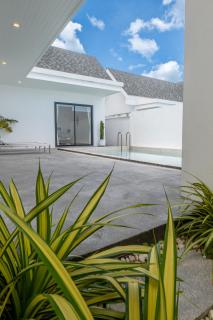 Azure Paradise Villa - Private Pool Villa - 3BR - 3min to Beach - 7