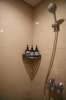 Venice Luxe Cozy 1 BedRoom, Pool, Netflix, Kitchen, Canal Mall Access for Max of 3 guests only - Manila - 2