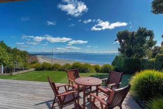 Beachfront Retreat - Architectural & Ocean Views - 0