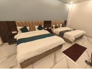 Dev Hotel & Restaurant - 8