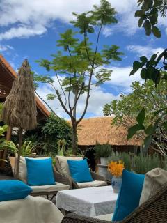the NOW by Kru Se Cottage - 2