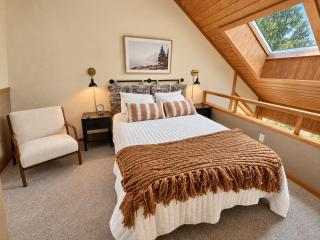 Cozy Townhome at Lutsen Mtn - Ski-in, Ski-out, Pool, Hot Tub, Fitness Center, resort amenities galore! - 8