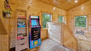 The Lazy Bee- Classic Log Cabin, Hot Tub, Pool, Games & Dogs OK - 6