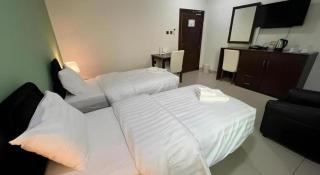 Sovereign Hotel - Marriage Certificate Required - 1
