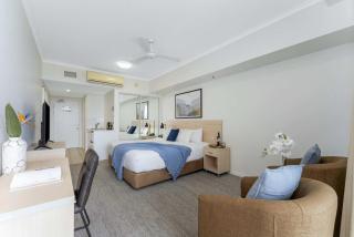 Studio Escape | Views, Dining, Stadium & CBD - B - 1