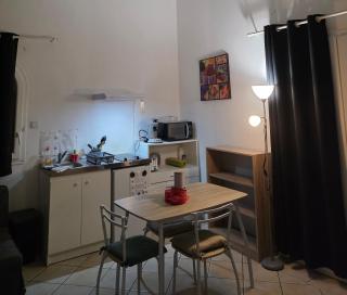 LE BARCARES - "Casita" maisonnette climatisée avec terrasse et parking - plage et village de Noël à pied - 6