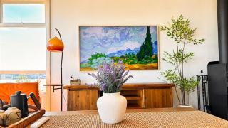Water View 3BR Home With Fireplace And Near Airport - 6