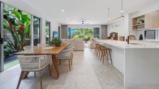 Tranquil Palms - Walk TO Beach, Cafes & Coastal Path - 7