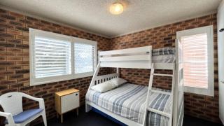 Tingira Sea Unit 3 - Caloundra - 1