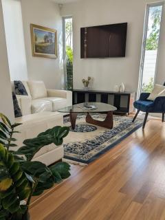 Luxury House steps from Mooloolaba Beach - 5