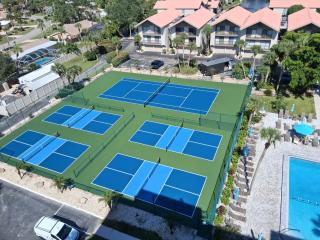 Our House at the Beach 501W By Beachside Management - 9