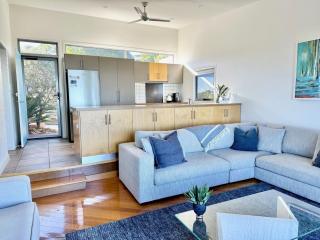 Coastal Escape ~ a sublime retreat! - 4