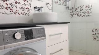 Salt Spray Unit 3 - Caloundra - 3