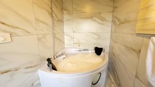 3BR Apartment Bqaatouta u4 Chimney & Jacuzzi - 9