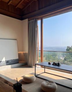 Zhangjiajie Peak Secret by the Garden-Super large infinity pool-Internet-famous photo spot-Horseback riding and archery-Chinese characteristics-English service-Free pickup - 3