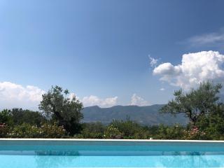 Suite in Villa - Pool & Montecassino View - 0