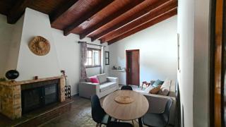 Iniochos guesthouse - pool bar - 7