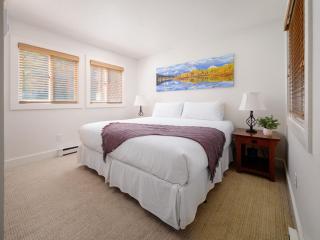 RMR: Sleeping Indian West 4 Condo in Teton Village - 2
