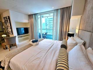SUNRISE HOMES - Modern Studio beside Dubai Canal - 1