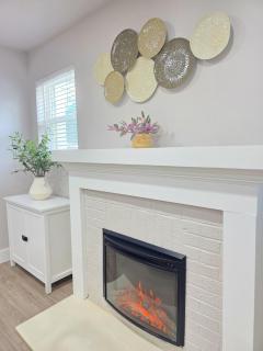 Family Friendly Modern Spacious 3BD 2BA - 1