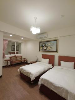 Long Zhi Yue Hotel - Nangan - 4