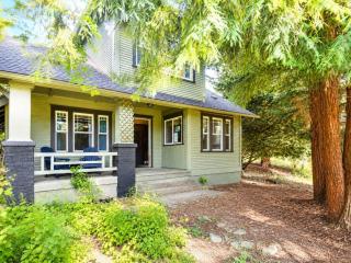 Peaceful Forest Retreat Near JBLM & Seattle - 2