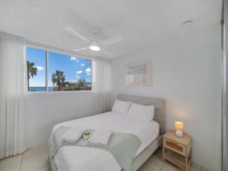 Oceanic Apt Unit 8 - 7
