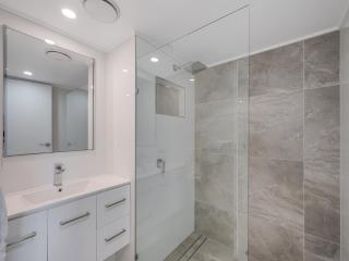 Oceanic Apt Unit 8 - 6