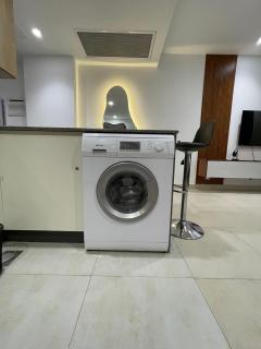 Penta Square Oxford Studio - Avion Homes - 9